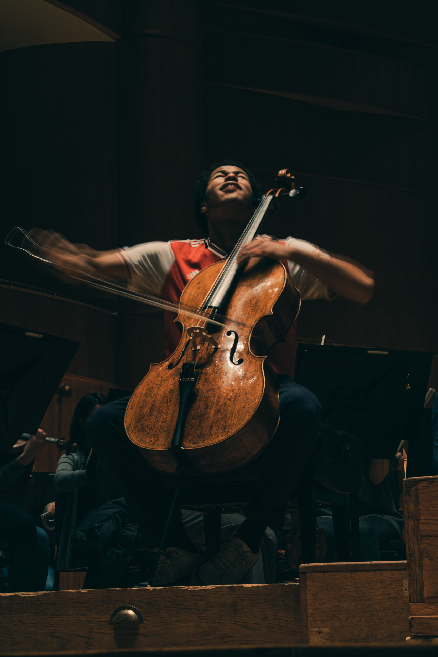 Sheku Kanneh-Mason, a famous cellist from London, rehearses with the Baltimore Symphony Orchestra